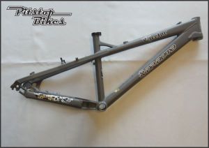 FRAME_DB_EJECTOR_GRY