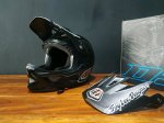 HELM_TLD_D3_PINSTRIPE_CARBON_BLACK